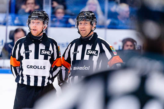 Domare Mikael Holm och Sören Persson