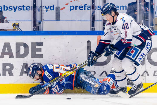 Växjös Linus Fröberg faller