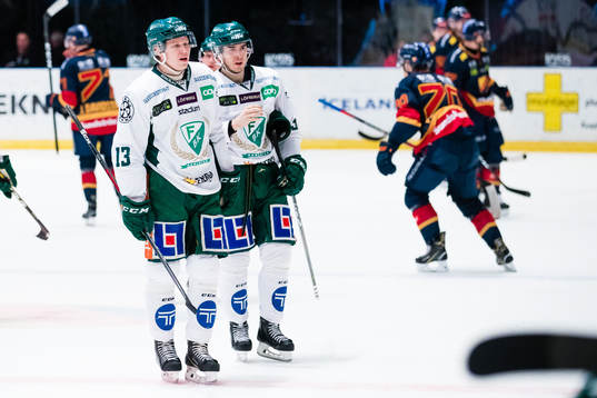 Färjestads Daniel Viksten deppar med Michael Lindqvist