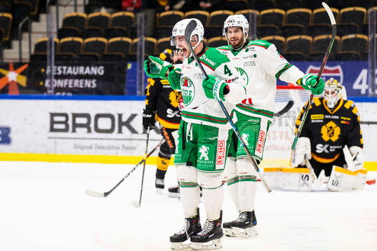 Rögles Kodie Curran och Mattias Sjögren jublar