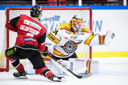 målvakt Joel Lassinantti räddar