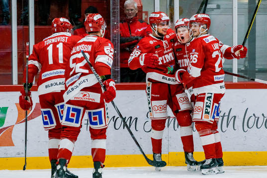 Timrås Filip Westerlund jublar