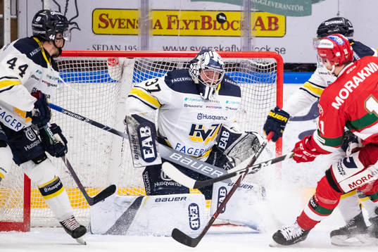 s målvakt Jonas Gunnarsson  och Mikko Lehtonen och Moras
