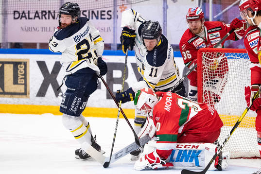 s Robin Figren och Simon Önerud och Moras målvakt Janne