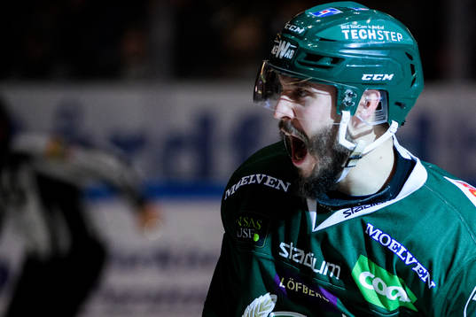 Färjestads Jesse Virtanen jublar