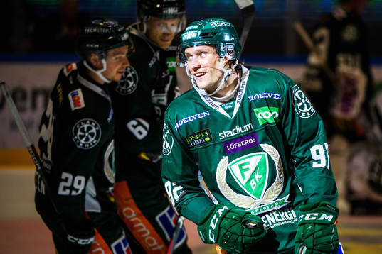 Färjestads Jesper Olofsson jublar