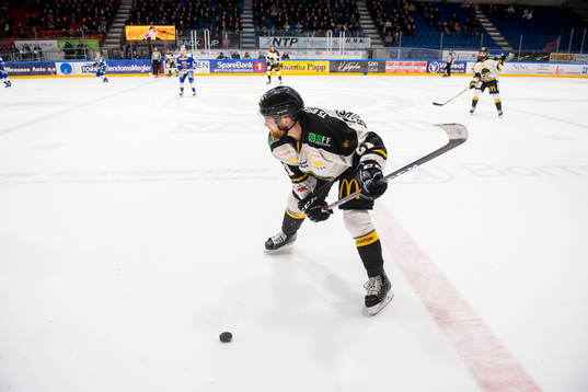 Daniel Bøen Rokseth of Stavanger Oilers