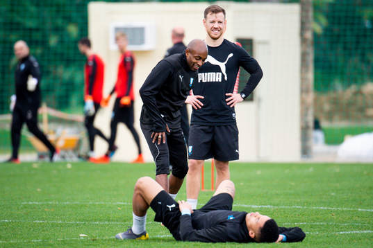 Fouad Bachirou, fystränare Mark Read och Romain Gall