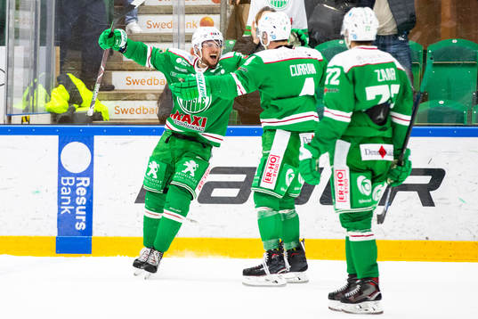 Rögles Lucas Elvenes jublar