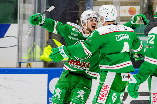 Rögles Lucas Elvenes jublar