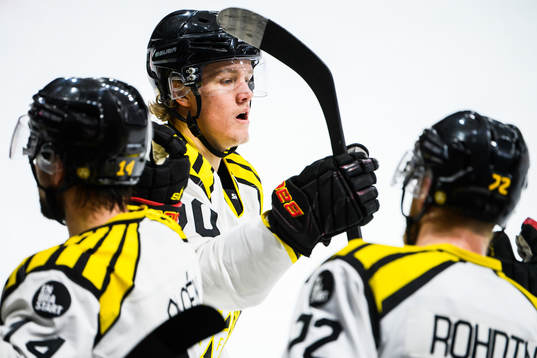 Brynäs Jesper Boqvist jublar