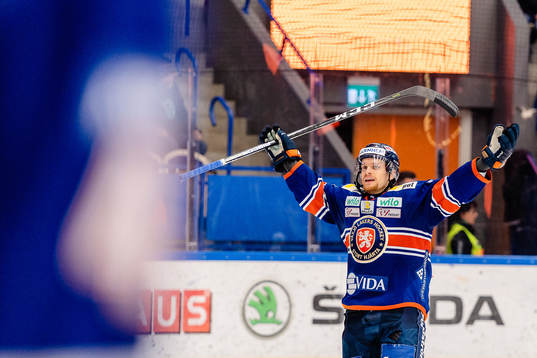 Växjös Brendan Shinnimin jublar