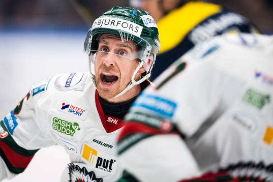 Frölundas Chay Genoway reagerar