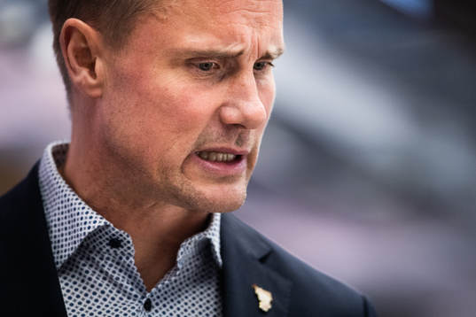 Frölundas tränare Roger Rönnberg deppar