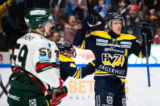 s Anton Bengtsson jublar