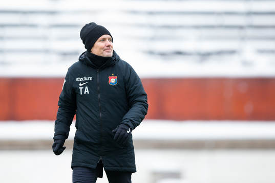 Örgrytes tränare Thomas Askebrand