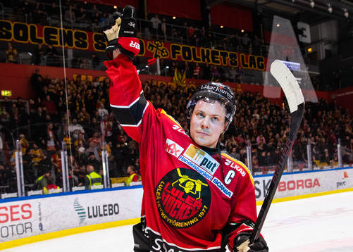 Luleås Erik Gustafsson jublar