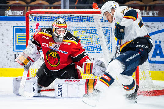 Luleås målvakt Joel Lassinantti och Djurgårdens Emil