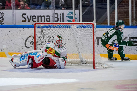 Färjestads Michael Lindqvist jublar
