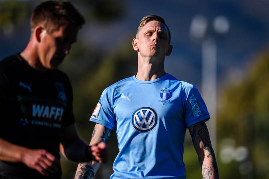 Sören Rieks of Malmö FF looks dejected