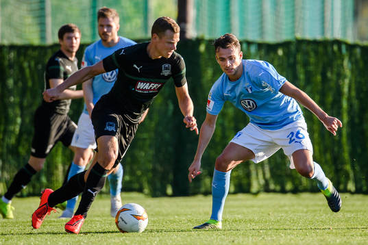Viktor Claesson of Krasnodar and Andreas Vindheim of Malmö
