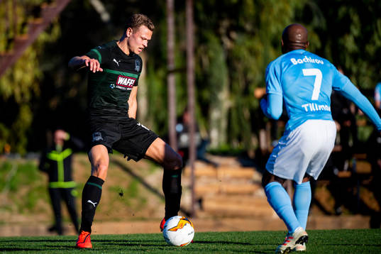 Viktor Claesson of Krasnodar and Fouad Bachirou of Malmö FF