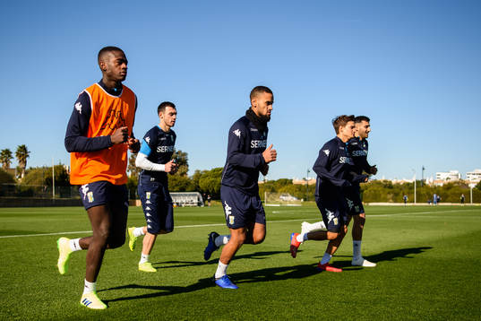Adil Titi, Giorgi Kharaishvili, Junes Barny och Amin Affane