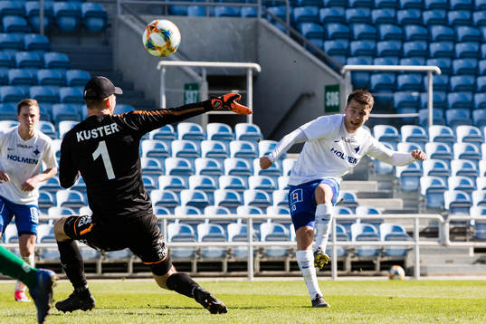 Norrköpings Simon Skrabb gör 1-3 bakom Matterburgs