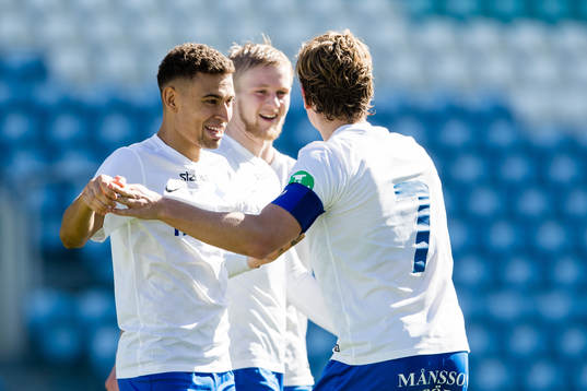 Norrköpings Jordan Larsson jublar