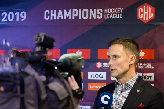 Frölundas head coach Roger Rönnberg