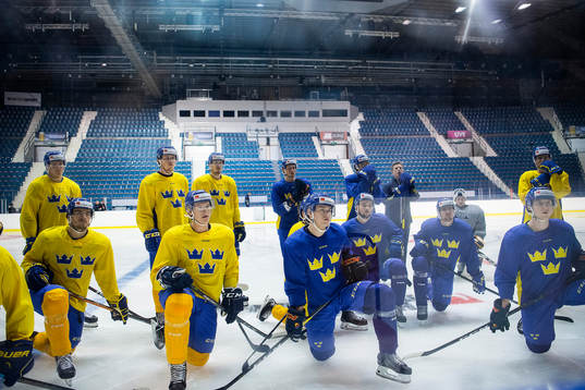Spelarna samlas