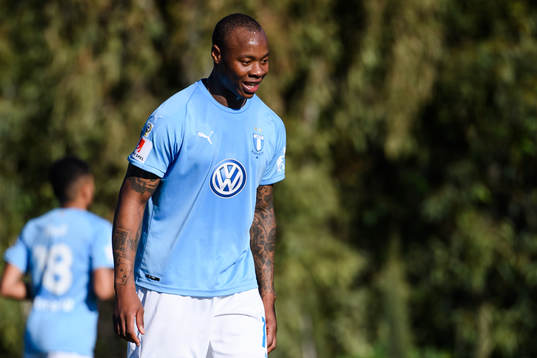 Carlos Strandberg of Malmö FF looks dejected