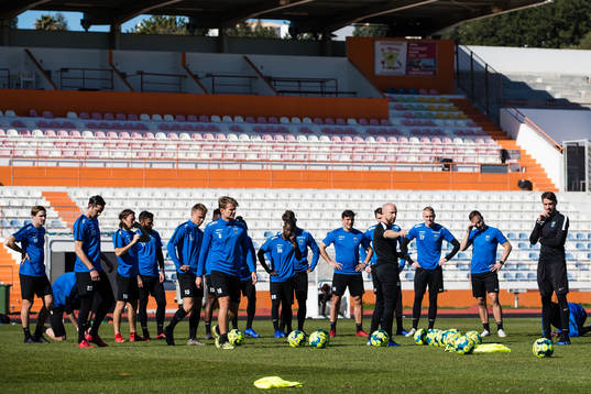 Bläddra bland fler bilder av Fotboll, Sirius, Träningsläger