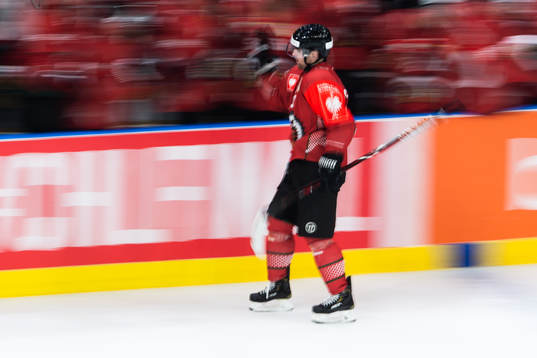 Ponthus Westerholm of Frölunda celebrates scoring 3-2