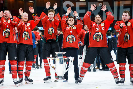 Players of Frölunda celebrates with the trophy