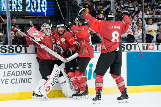 Goalkeeper Johan Gustafsson, Joel Lundqvist, Anders