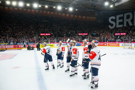 Players of Red Bull Munich looks dejected