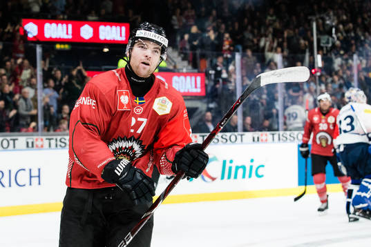 Ponthus Westerholm celebrates scoring 3-0