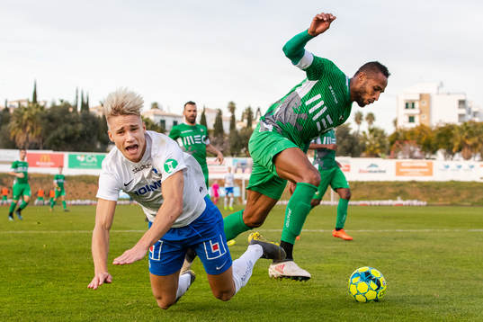 Norrköpings Pontus Almqvist och Farenses Delmiro
