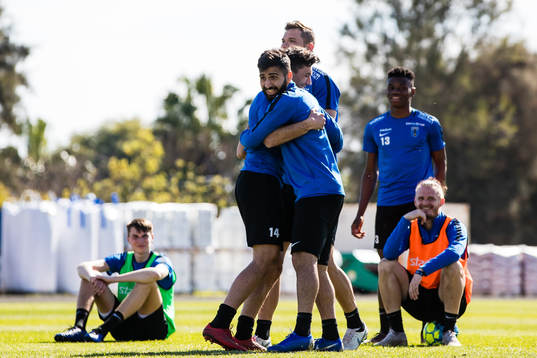 Ian Sirelius och Sherko Faiqi jublar