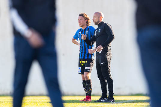 Sirius Axel Björnström och tränare Henrik Rydström