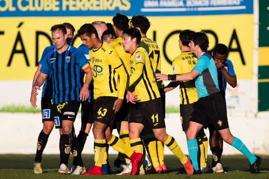 Sirius Niklas Busch Thor, Jeonnam Dragons Bruno Nunes och