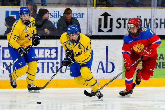 Sveriges Mateusz Szurowski, Daniel Ljungman och Rysslands