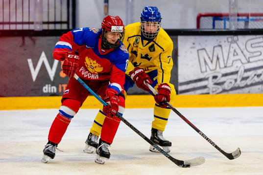 Rysslands Dmitri Ovchinnikov jagas av Sveriges Hugo Styf