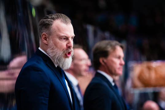 head coach Rikard Grönborg of Sweden