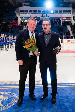 Tommy Samuelsson (r)  beside Anders Larsson, Swedish