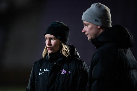 Tränare Kajsa Tornfalk och assisterande tränare Tobias