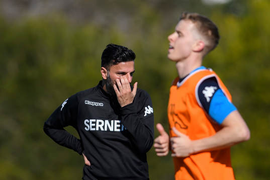Tränare Poya Asbaghi och Victor Wernersson