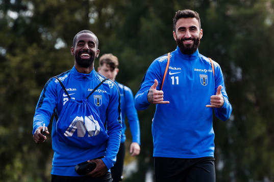 Mohammed Saeid och Charbel Georges innan en