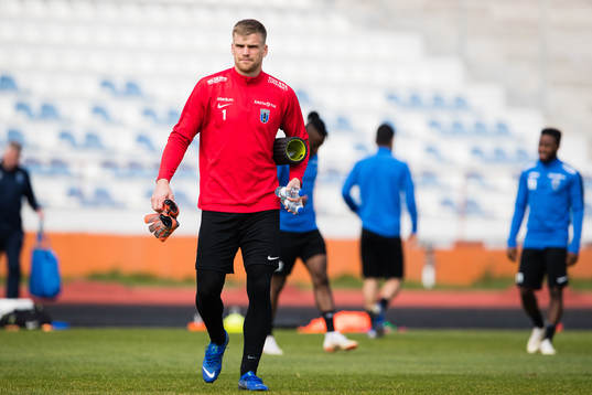 Målvakt Lukas Jonsson